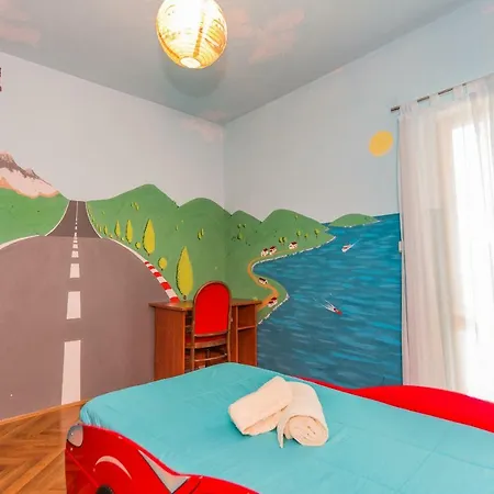 Pinetree Apartman