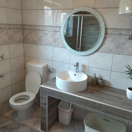 Pinetree Apartment